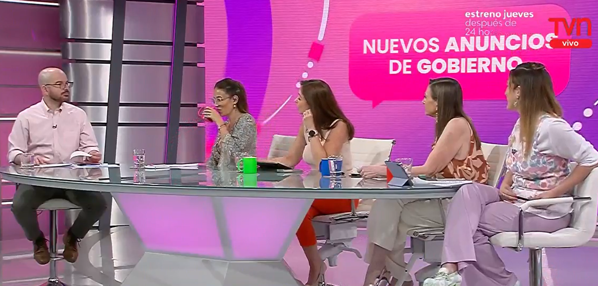 Temblor interrumpió entrevista al ministro Jackson