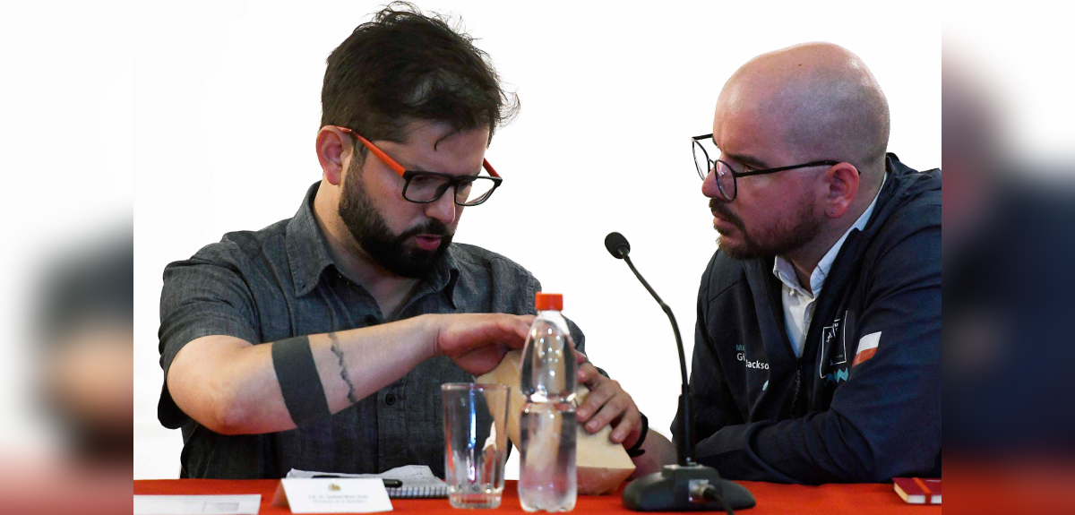 Cadem: aprobación al presidente Boric registra leve alza y ministro Jackson es el peor evaluado