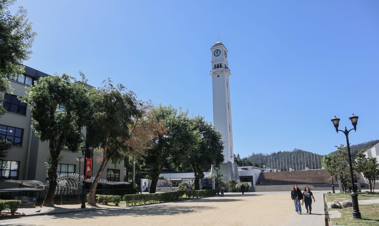Hombre que atacó a mujer que paseaba a sus mascotas en UdeC quedó con internación provisoria