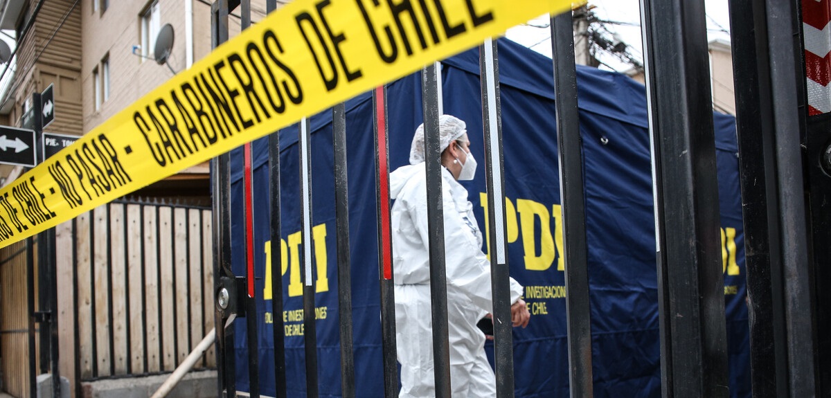 Hallan cadáver de hombre de 58 años atado de pies y manos en Valparaíso