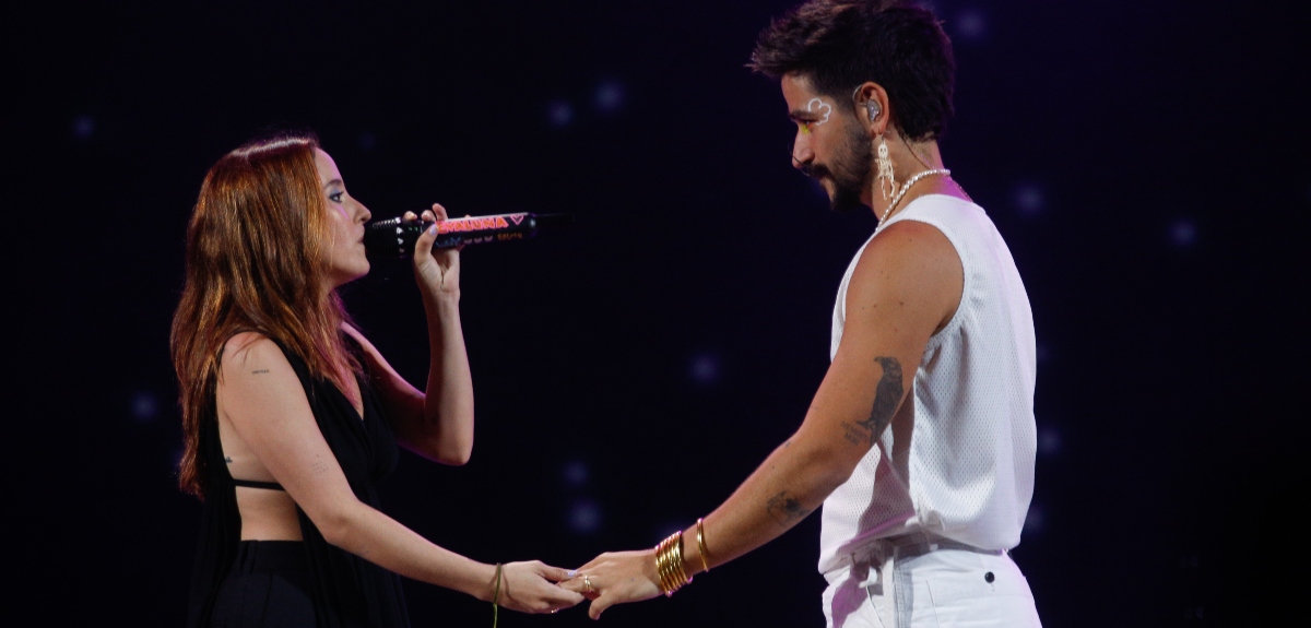 Las reacciones que dejó la aparición de Evaluna en el show de Camilo en Viña: 