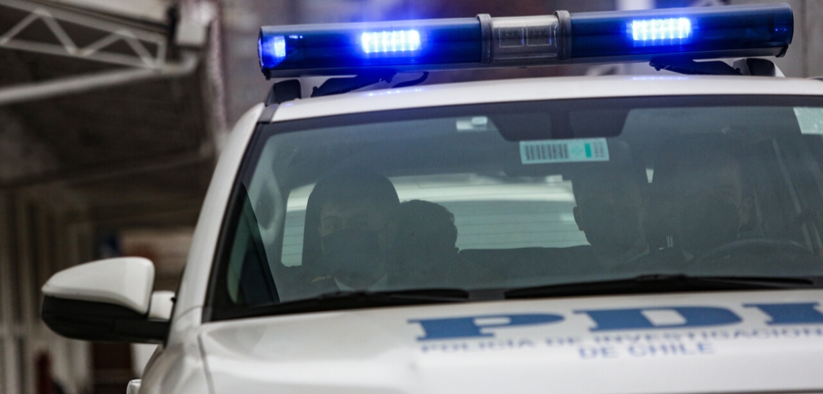 Hombre murió tras tiroteo con PDI en plaza de juegos de Punta Arenas: acudieron por denuncia de VIF