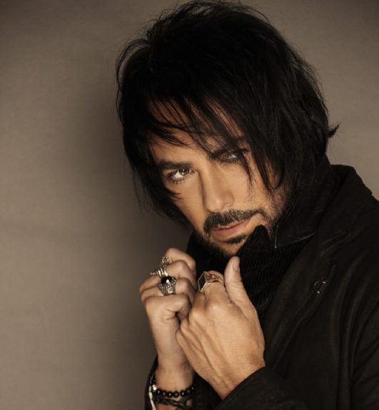 Beto Cuevas coach The Voice