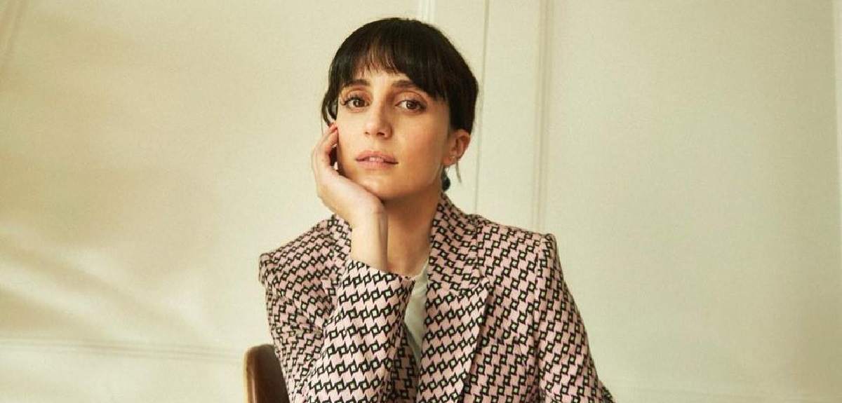 Camila Hirane lució llamativo look en Los Contadores Auditores Awards: fue comparada con Campanita