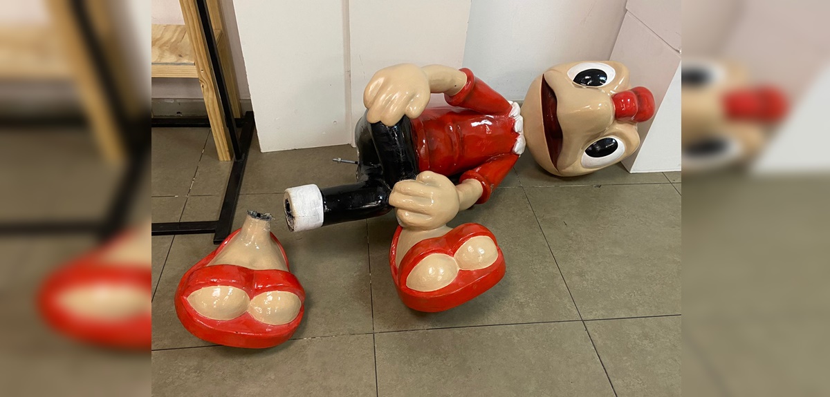 Hallan figura robada de Condorito en Concepción, pero con una pata menos: 