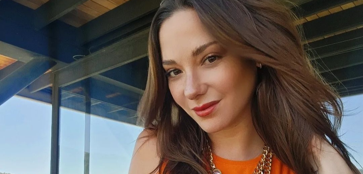 Kel Calderón sorprendió con increíble transformación en su rostro: 