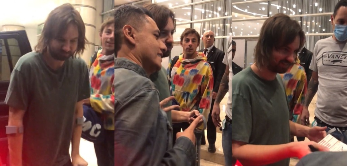 Fiel a sus seguidores: Kevin Parker de Tame Impala se tomó selfies, pese a estar con muletas