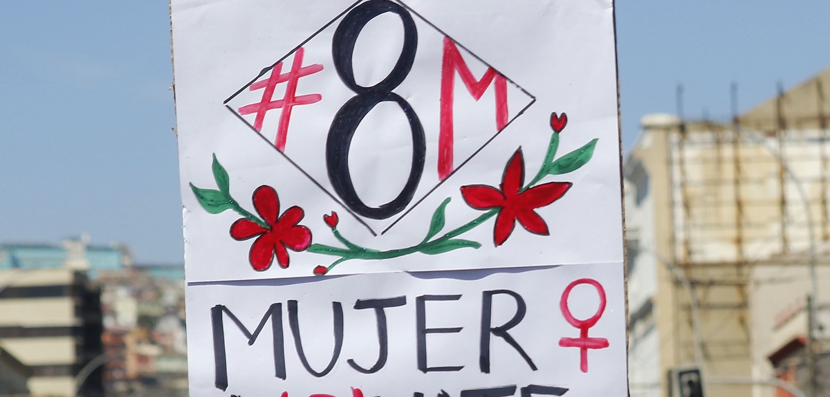 8 de marzo: INE reveló que mujeres ganan 18,9% menos que los hombres en Chile