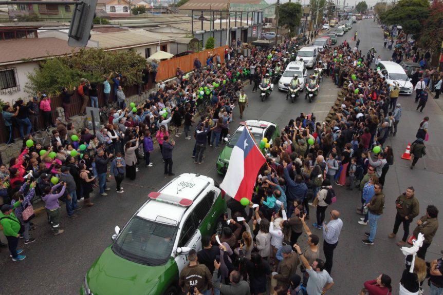 Asesinato de carabinera Rita Olivares: las imágenes del masivo cortejo fúnebre en Quilpué