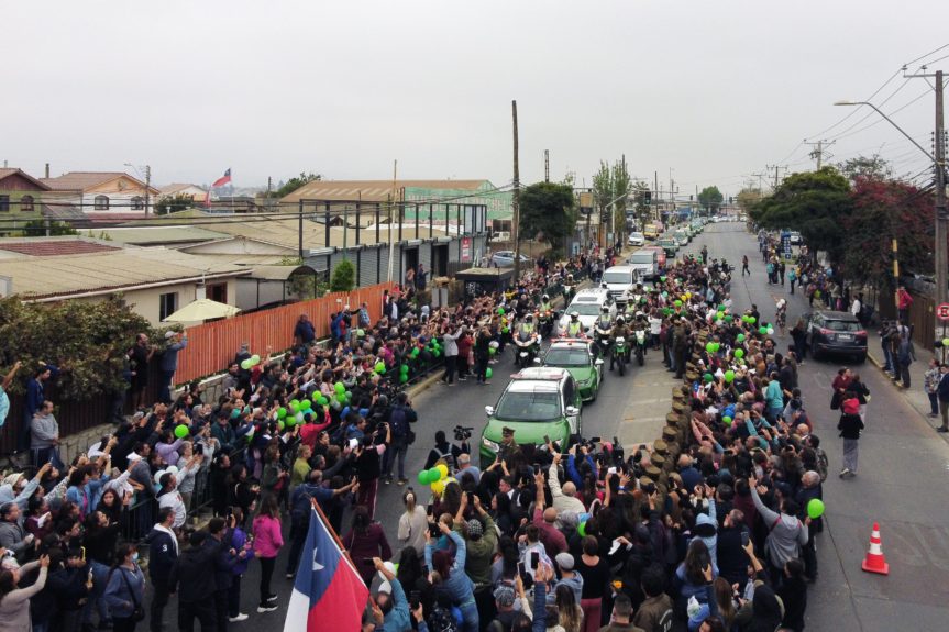 Asesinato de carabinera Rita Olivares: las imágenes del masivo cortejo fúnebre en Quilpué