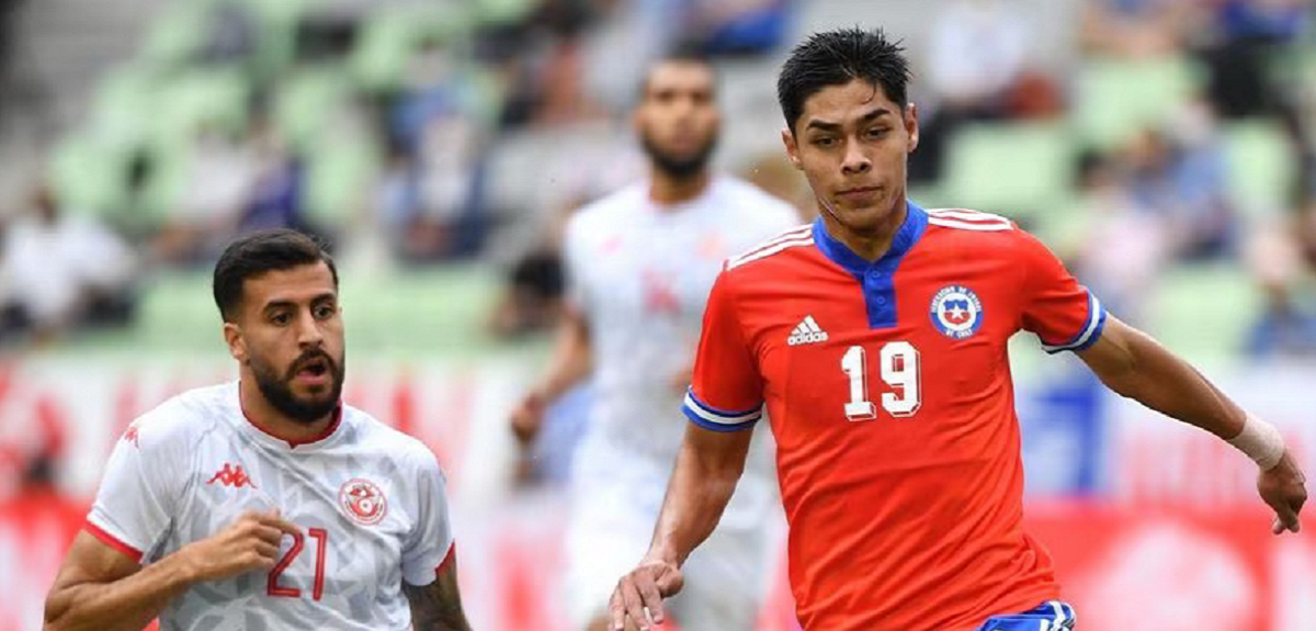 Afirman que Berizzo sacó a Osorio de la 'Roja' tras 'hacerse el choro' durante entrenamiento