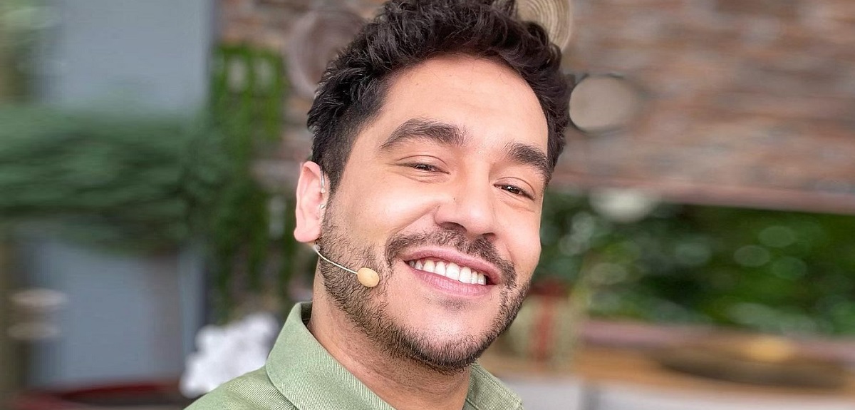 Amigos, colegas y su pareja: los cariñosos saludos de cumpleaños que recibió Gino Costa