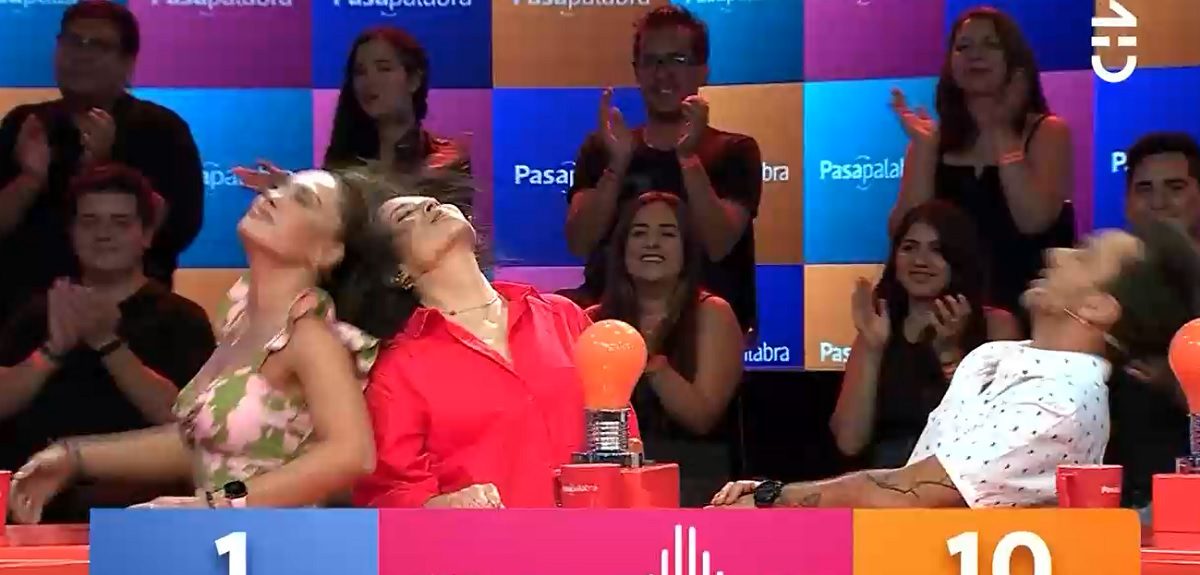 Karen Bejarano Andrea Vergara cabezazo Pasapalabra