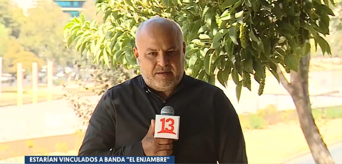 Particular toma de camarógrafo generó cómica reacción en vivo de Miguel Acuña: 