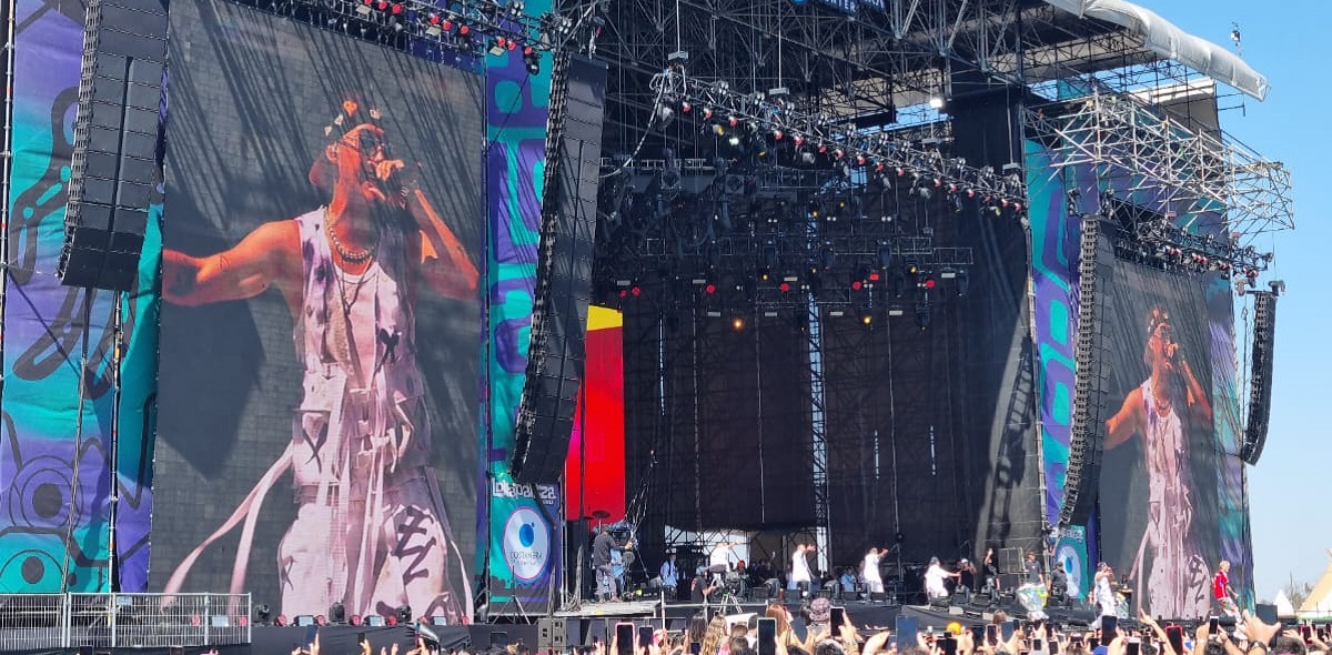Con Marcianeke de invitado: Pailita causó furor con su gran show en Lollapalooza Chile 2023