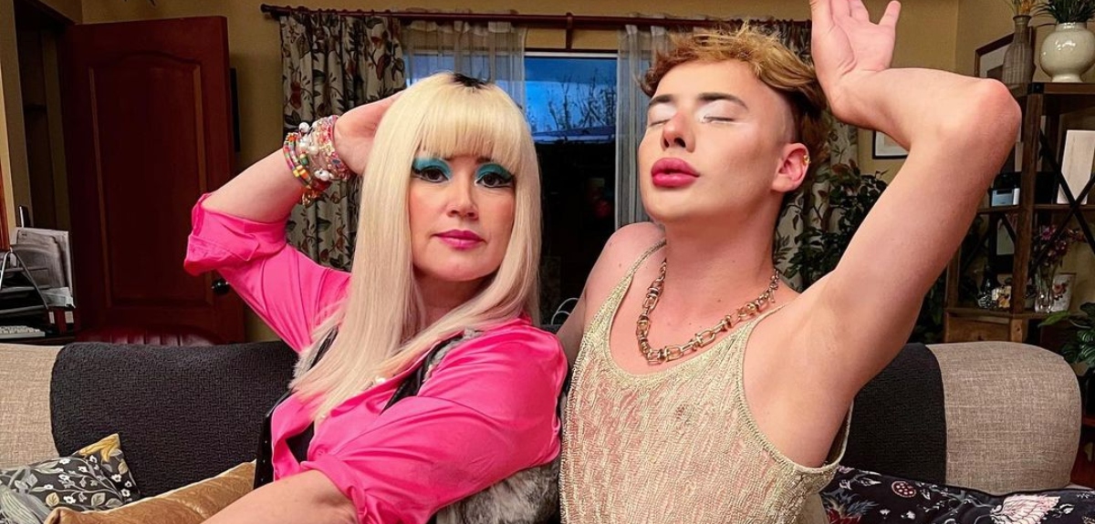 Influencer Reina de Chile compartió fotos en set de 'Casado con hijos': 