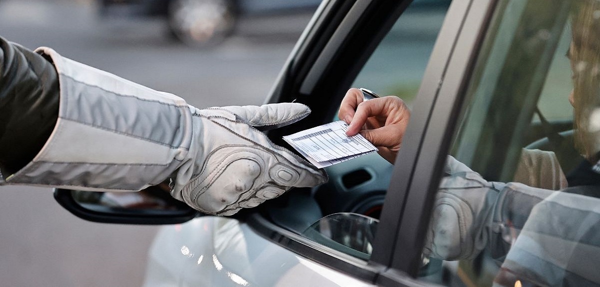 Dan a conocer calendario de restricción vehicular 2023 en el Gran Santiago