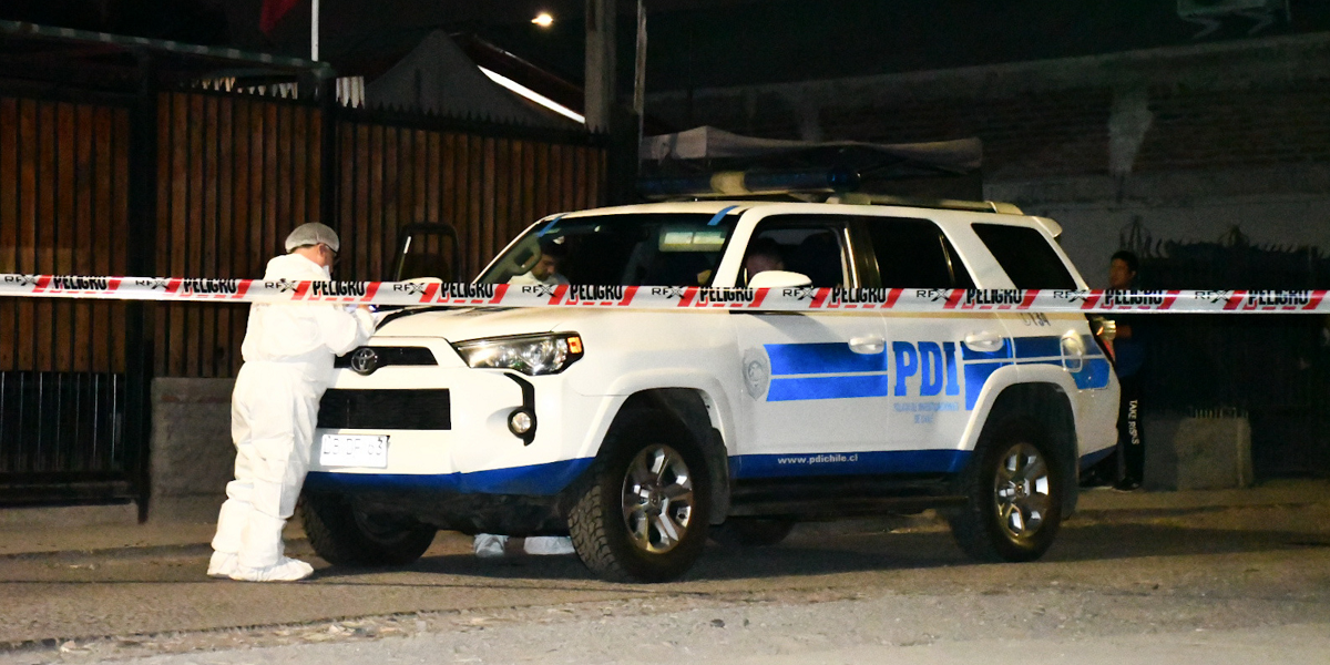 Macabro hallazgo en Recoleta: encuentran un cadáver al interior de un contenedor de basura
