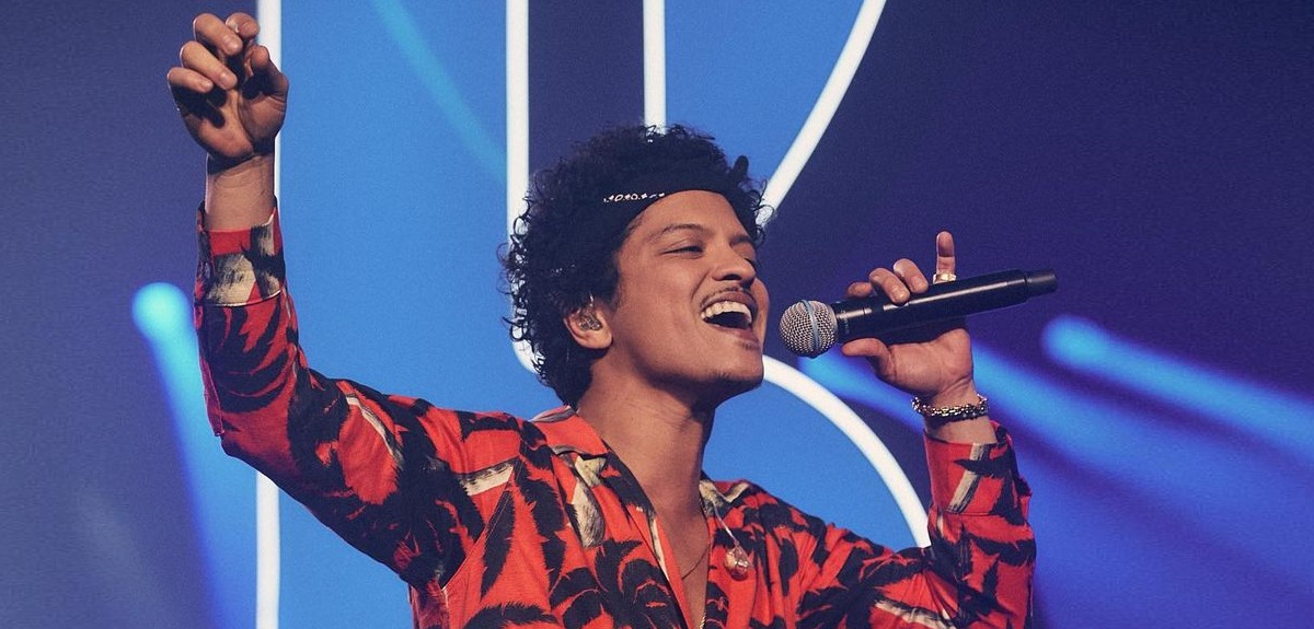 Critican altos precios de entradas para ver a Bruno Mars en Chile: la más barata supera los $50 mil