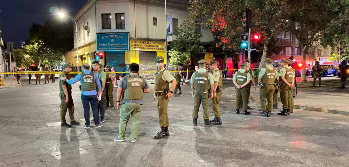 Carabinero en riesgo vital tras recibir disparo en la cabeza durante fiscalización en Santiago