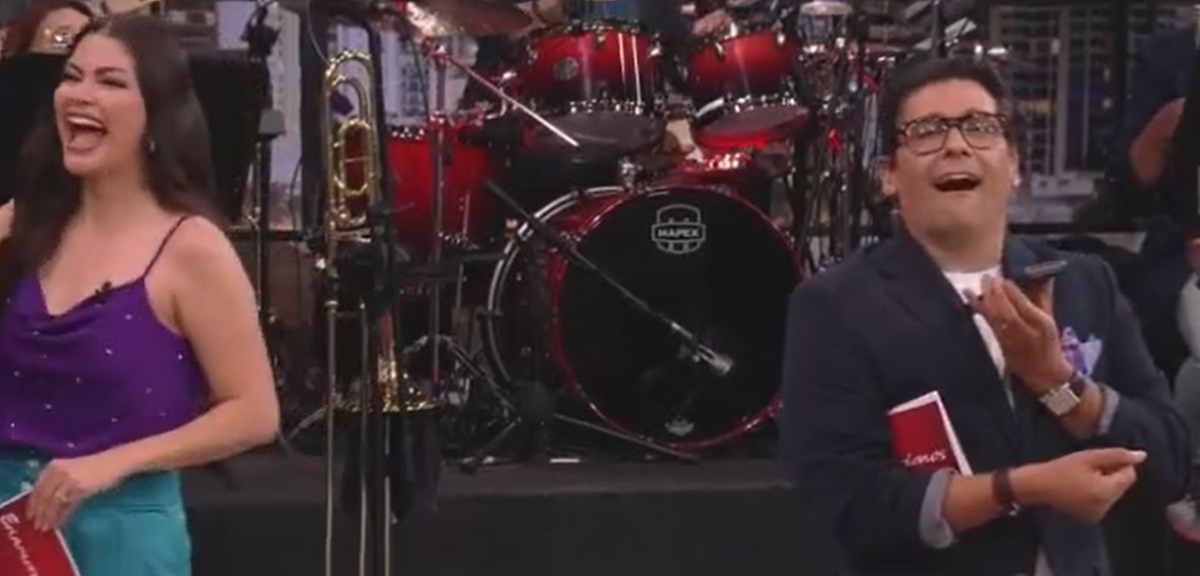 Rafael Araneda sufrió bochornoso y cómico momento en vivo por culpa de Marcela Vacarezza: 