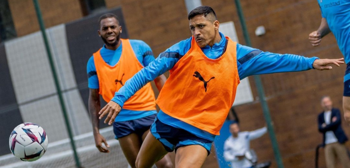 Alexis Sánchez fue elegido como el mejor del mes en el Olympique de Marsella: 