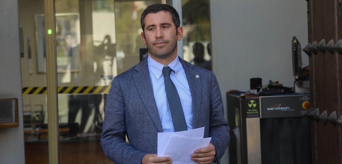 Diputado del Partido Republicano colisionó con radiopatrulla: carabineros resultaron lesionados