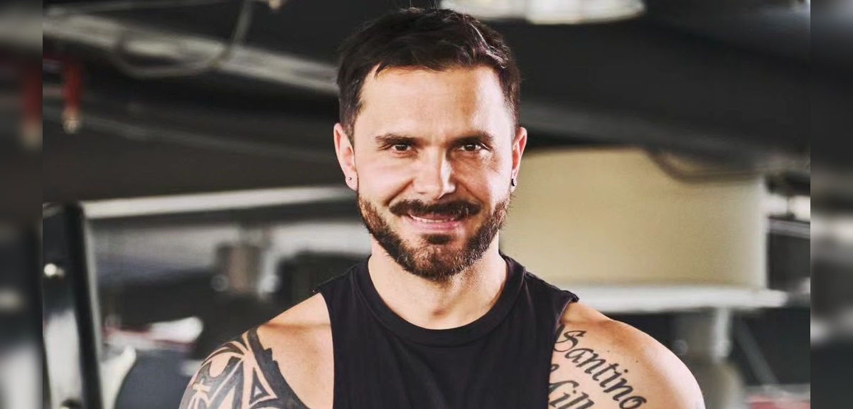 Álvaro Ballero reflexionó sobre su edad tras frontal pregunta en redes: 