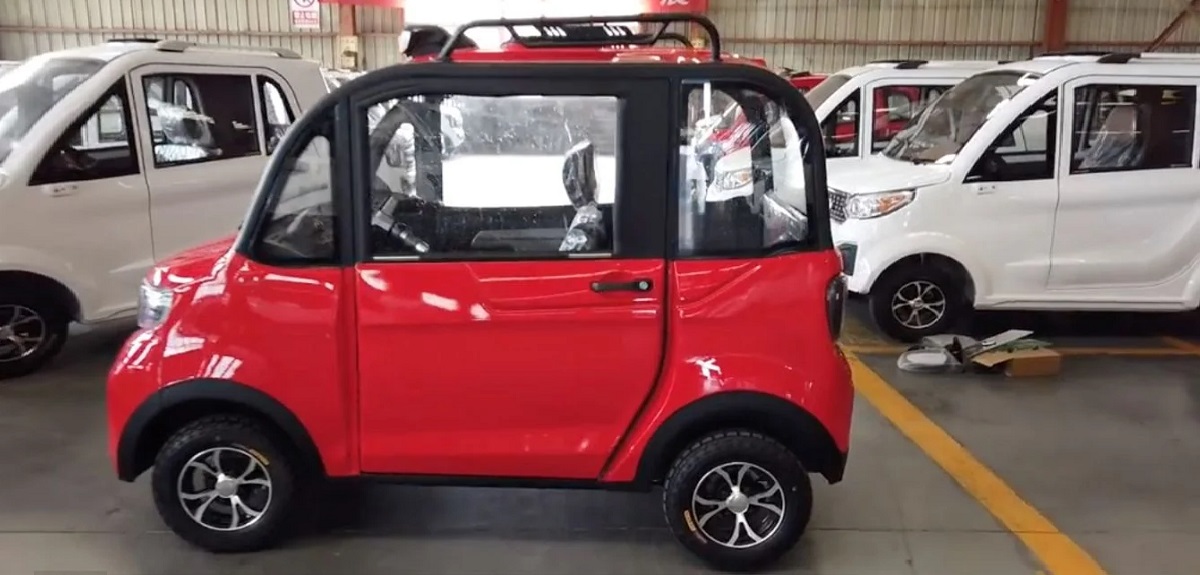 Auto más barato del mundo cuesta cerca de $1 millón: es chino, eléctrico y se despacha en una caja