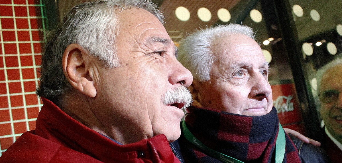 Carlos Caszely tuvo noble gesto con viuda de Leonel Sánchez tras incendio que destruyó su casa