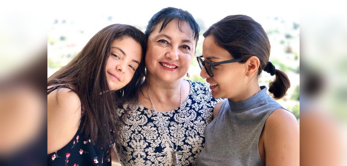 Carolina Arredondo emocionó con mensaje en el Día de la Madre: subió fotos con su hija de 19 años