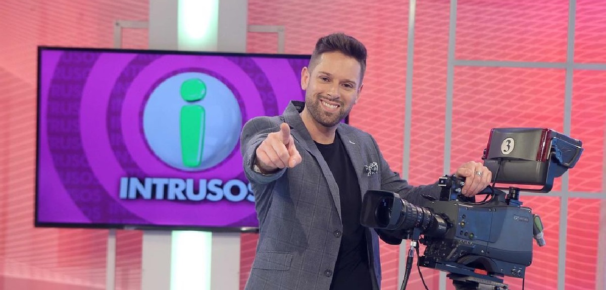 La Red pierde uno de sus últimos rostros históricos: Michael Roldán dejó el canal tras 12 años