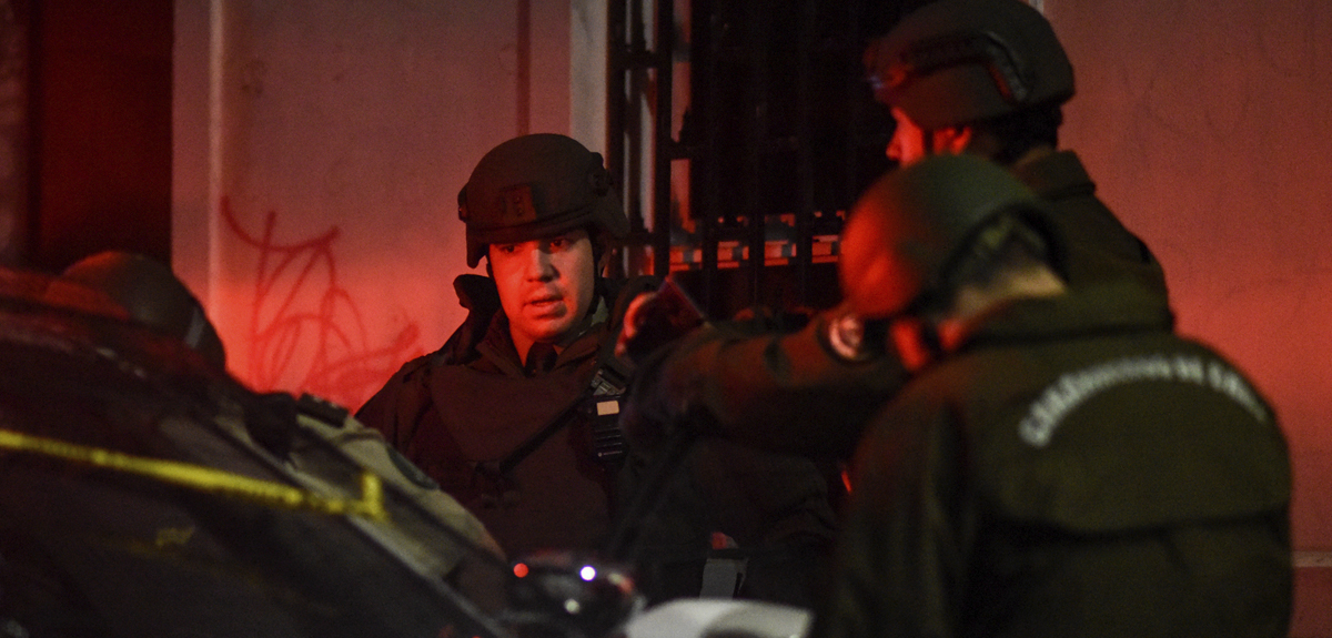 Mujer se encuentra en riesgo vital tras recibir disparos de sujetos en bicicleta en Barrio Yungay