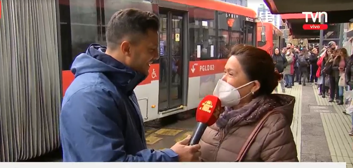 Simón Oliveros vivió divertido chascarro con entrevistada en el Buenos días a todos: "¡Pero cómo!"