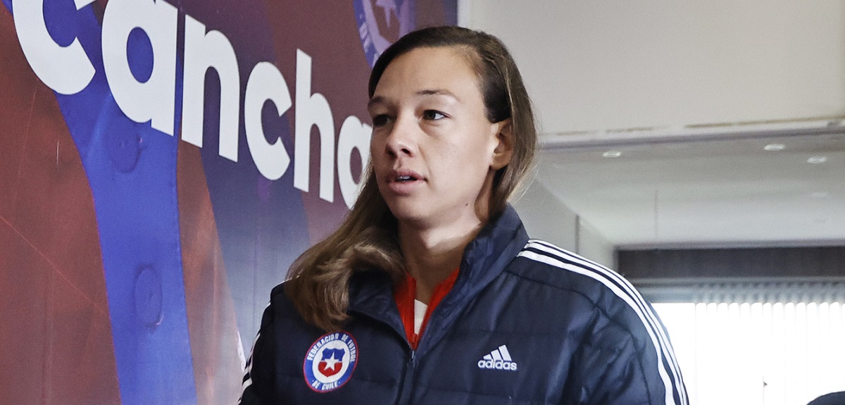 Tiane Endler enciende las alarmas en la 'Roja': 