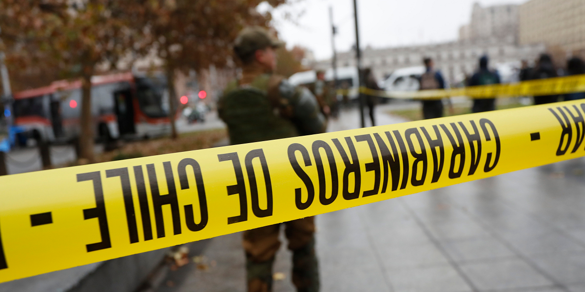 Mujer falleció al ser atropellada por bus de RED en medio de protestas de estudiantes en la Alameda