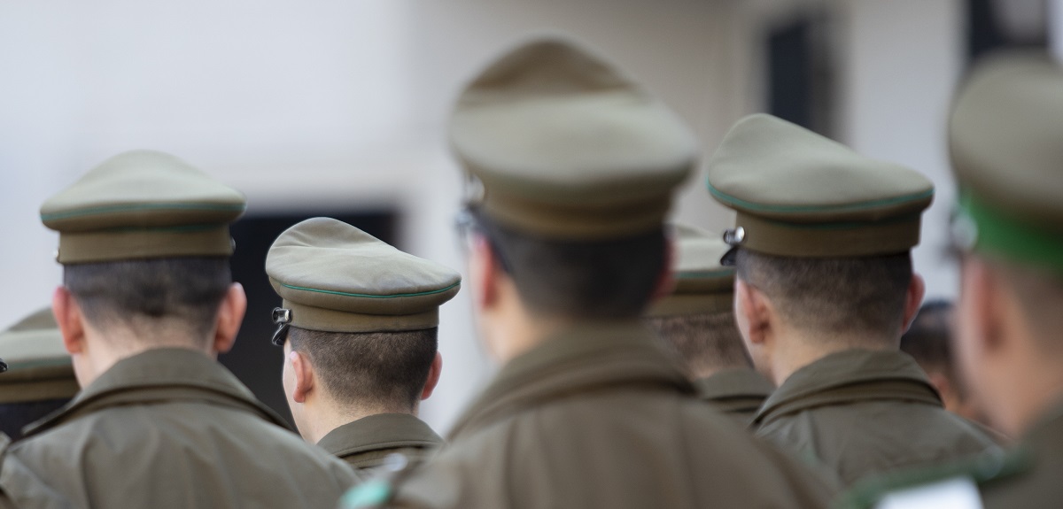 Carabineros investigados por burlarse de compañero herido en vez de ayudarlo: ahora está en coma