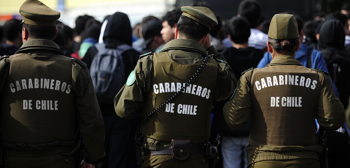 Los mensajes que hicieron caer a teniente de Carabineros: pellizcaba y acosaba a subalternos