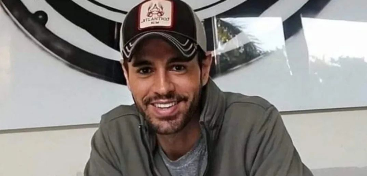 Enrique Iglesias tuvo que cancelar varios shows por delicado estado de salud: “Sigue en cama”