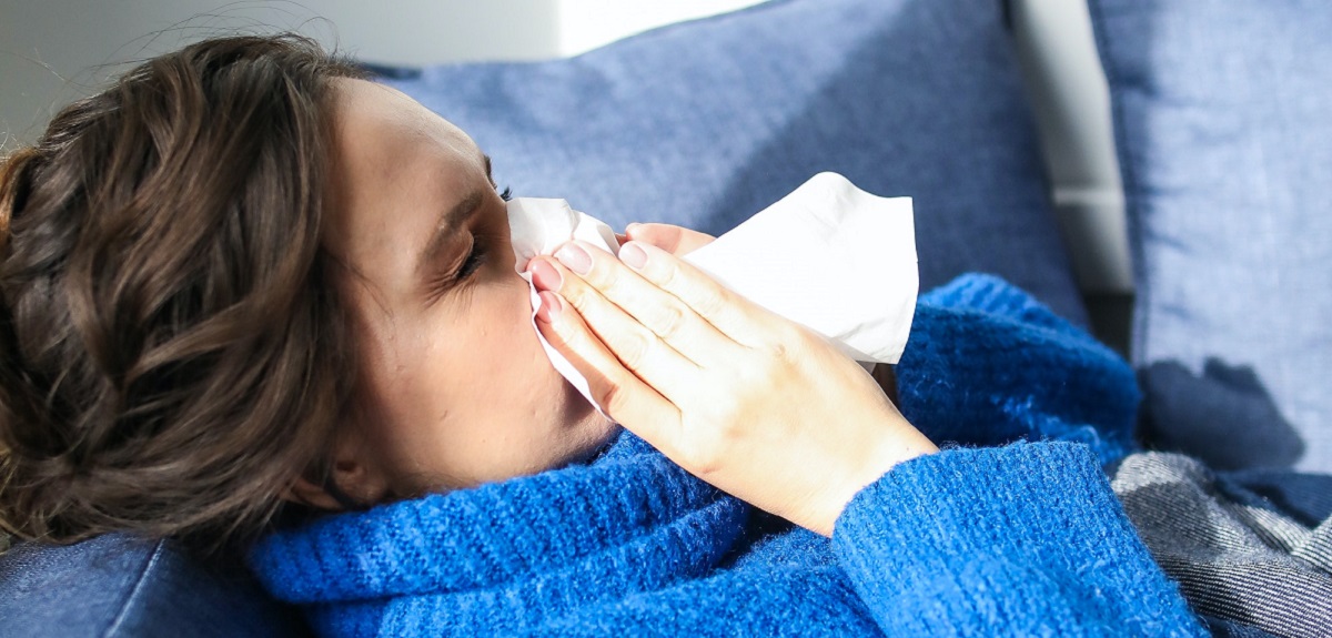 ¿Cómo evitar resfríos en el trabajo? Instituto de Seguridad Laboral entrega recomendaciones