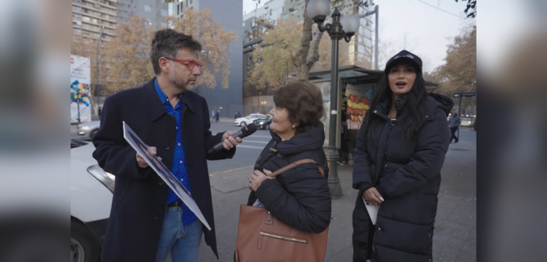 Mujer no sabía que Pamela Díaz estaba detrás y sorprendió con sus dichos: 