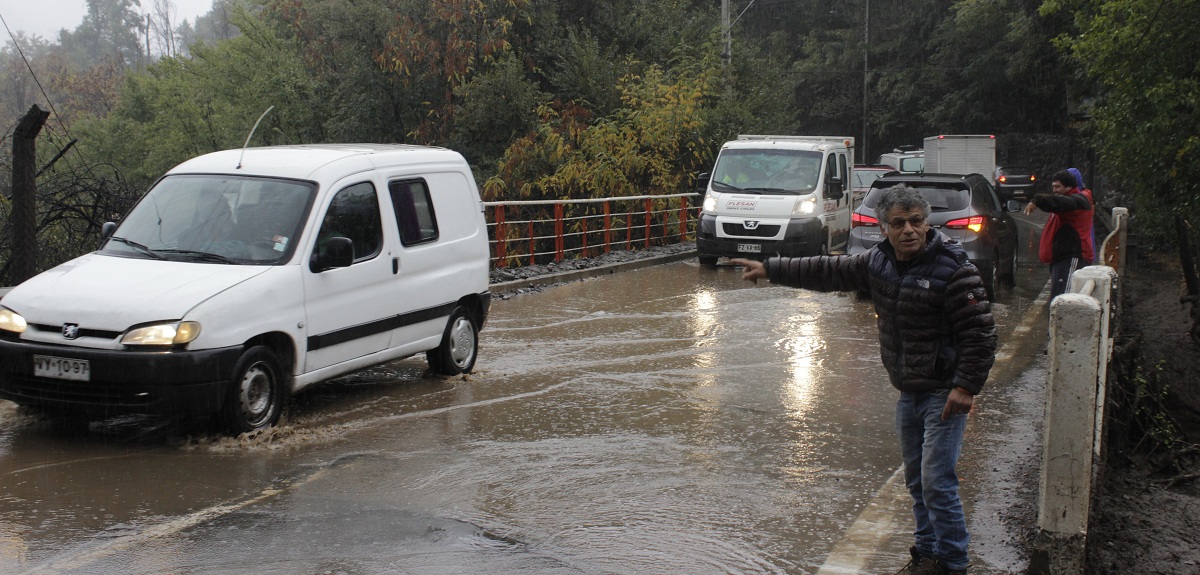 San José de Maipo: ordenan evacuar sector San Alfonso por amenaza de aluvión