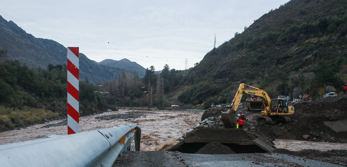 Suspenden corte de agua en 34 comunas de la región Metropolitana