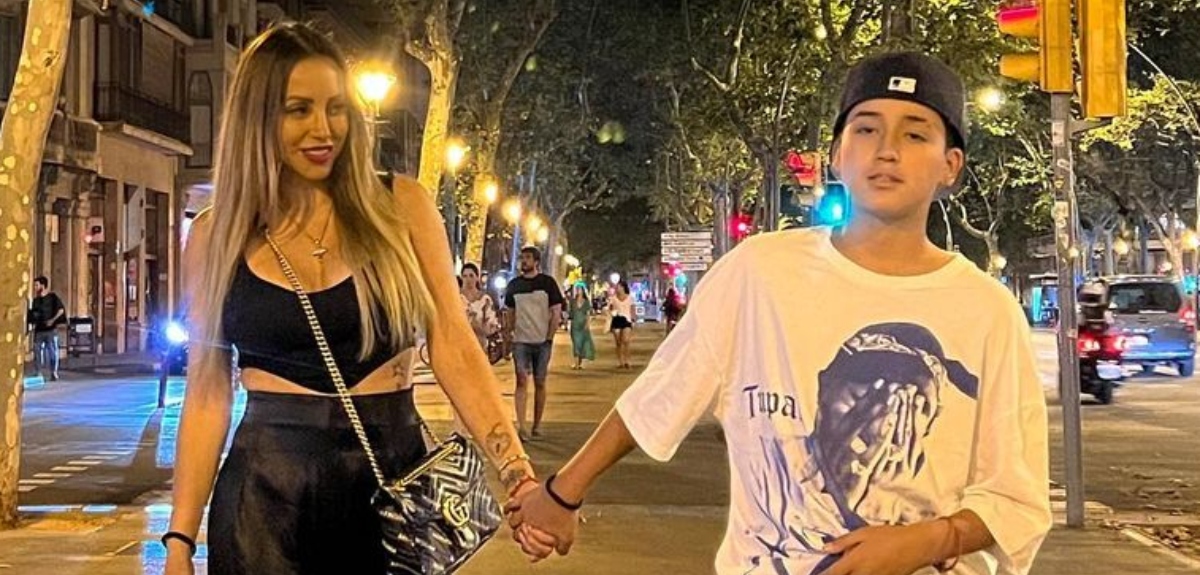 Hasta se sacaron foto con Piqué: Marité Matus y su hijo 'Monito' Vidal asistieron a la Kings League