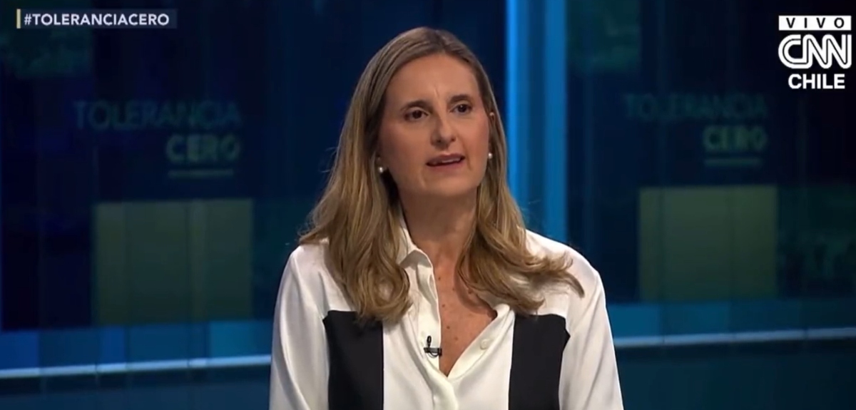 Paula Escobar sorprendió con su reacción al sismo en vivo: 