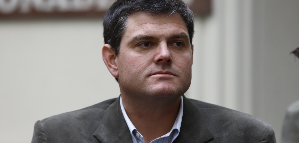 Violento asalto en casa del alcalde de Zapallar: esposa fue golpeada y a vecina le cortaron el pelo