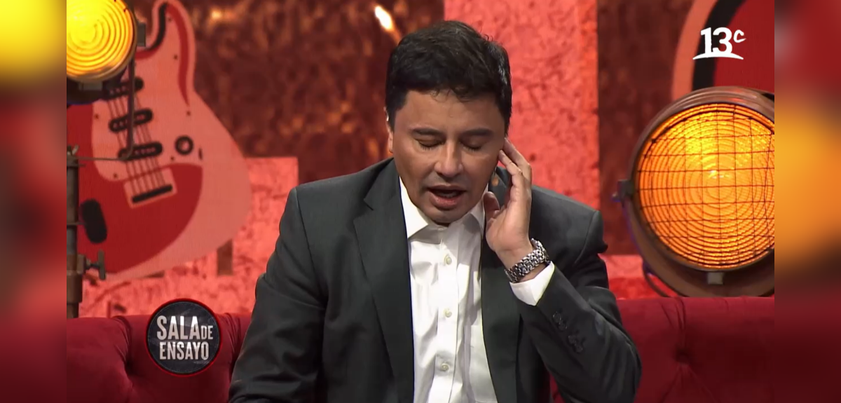 Rodolfo Carter protagonizó llamativo momento en 'Sala de ensayo': cantó tema de U2 y se viralizó