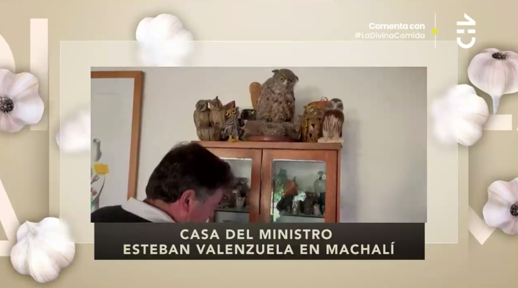 Ministro Esteban Valenzuela mostró sus dos casas en La Divina Comida: tiene particular colección