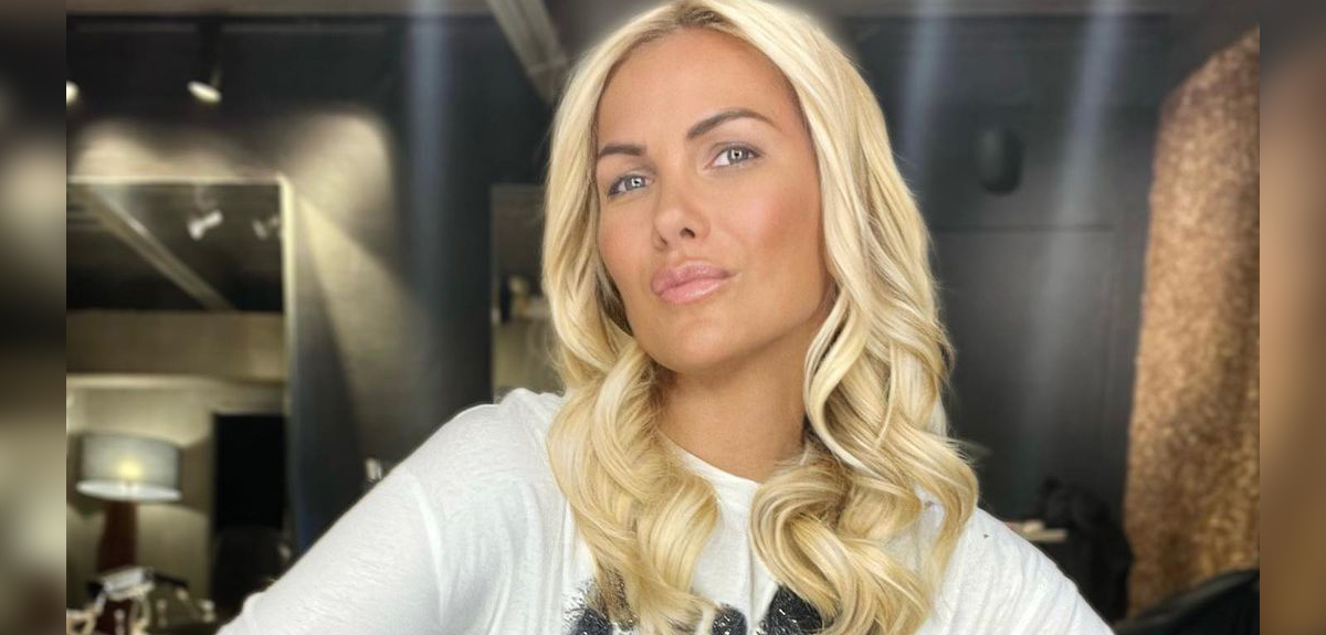 María Alberó comenzó sus vacaciones con radical cambio de look: le dijo adiós al rubio platinado