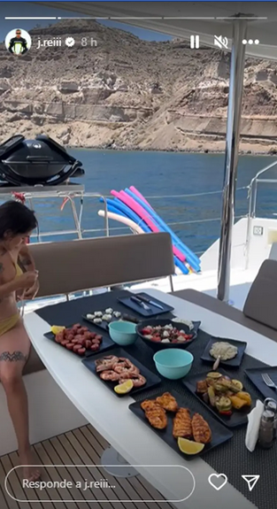 María Becerra se comprometió con J Rei: detalle en su romántica cena llamó la atención en redes